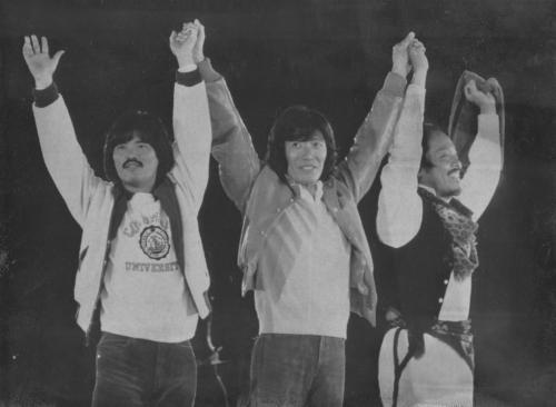 １９８１年１１月７日に後楽園球場で行われた「アリス・ファイナル」（左から）堀内孝雄、矢沢透、谷村新司
