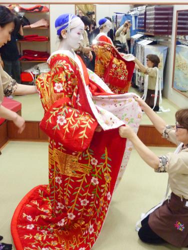 歌舞伎の衣装を着て写真撮影ができるスタジオ