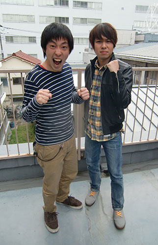 フリーになった「さらば青春の光」の森田哲矢（左）と東口宜隆が、再出発へ気合を入れる