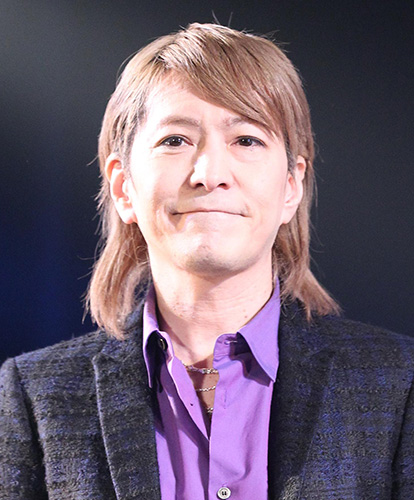 【画像・写真】Ｃ型肝炎の小室哲哉　今月中旬に投薬終了「副作用、つらかった」