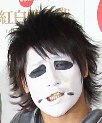 【画像・写真】ヤクルト宮本、金爆・樽美酒に謝罪！？試合後ライブ会場へ