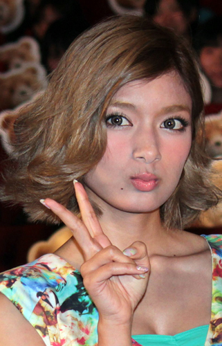 【画像・写真】松ちゃんツイートにローラが“説教”！人気芸人ツイッター開始のワケ