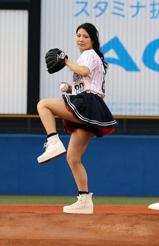 【画像・写真】倉持明日香　初の父娘始球式も…「やっちまったな～」