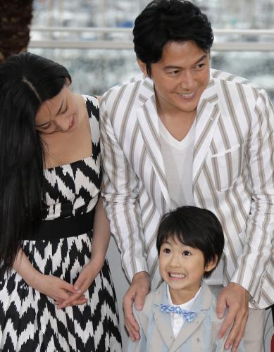 【画像・写真】福山　カンヌで会見、過密スケジュールも「穏やかな気分」