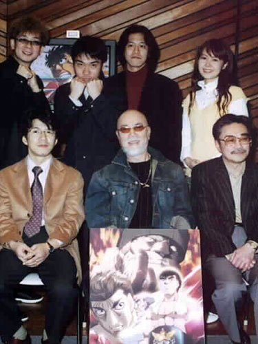 死去した内海賢二さん（前列中央）。２００３年、「はじめの一歩」会見 ...