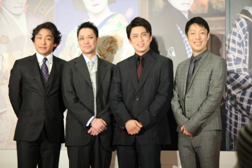 「七月花形歌舞伎」製作発表に出席した（左から）片岡愛之助、尾上松緑、市川染五郎、尾上菊之助