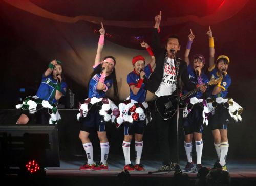 【画像・写真】ももクロ　日産スタジアムでノリノリ４時間半ライブ