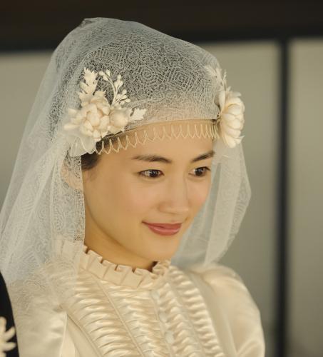 ＮＨＫ「八重の桜」で結婚式のシーンを行った綾瀬はるか