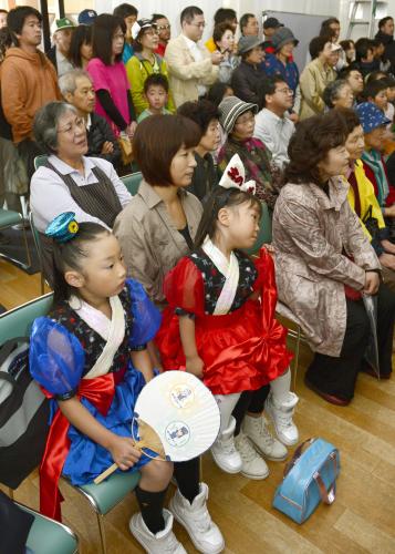 【画像・写真】あまちゃんロケ地でＰＶ開催　「寂しい」と涙流す女性も
