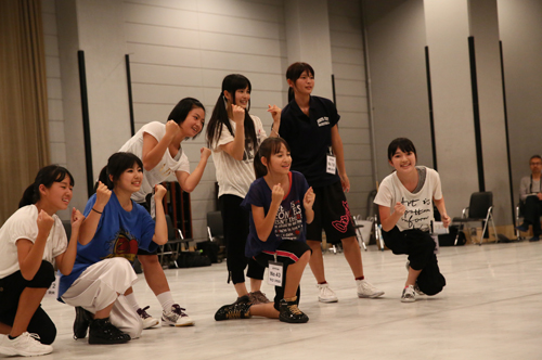 【画像・写真】ＡＫＢドラフト候補生が指導　初レッスンで涙流した