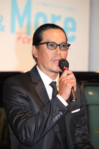 【画像・写真】綾野剛　大先輩との共演に恐縮「とてつもないパワーで大変でした」