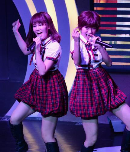 【画像・写真】宮澤佐江と鈴木まりや「ＳＮＨ４８」上海公演に初参加