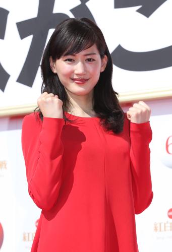 【画像・写真】綾瀬はるか「紅白」司会！時間ずれ込んだら曲すっ飛ばす！？