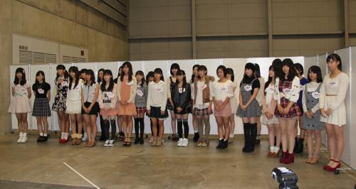 【画像・写真】ＡＫＢドラフト候補生　大島らと緊張の初対面…指原は「頑張って」