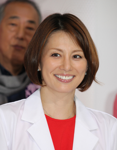 テレビ朝日系「ドクターＸ」で主演する米倉涼子