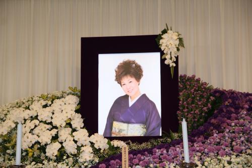 ２０１１年１月２８日に撮影された島倉千代子さんの遺影