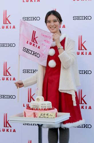 【画像・写真】武井咲　サンタ姿で夢語る「いつかはハリウッド」