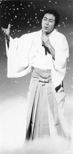 １９８１年の紅白で熱唱する北島三郎