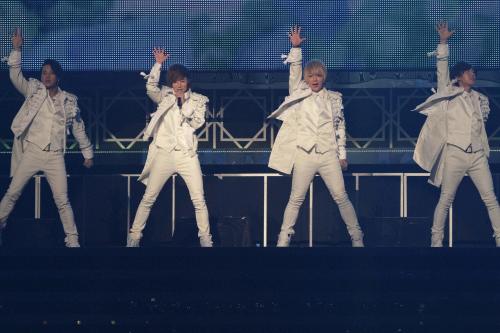 【画像・写真】ＣＯＤＥ―Ｖ　初の武道館公演「やっと夢かなった！」