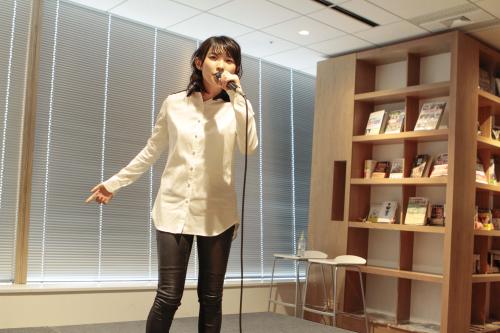 【画像・写真】１９歳の家入レオ「ピュアな」１０代の淡い恋歌う