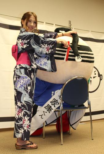 【画像・写真】ゆるキャラ２位・家康くん　公約通りちょんまげ断髪…言葉も失う