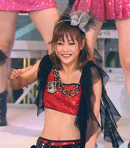 【画像・写真】モー娘同期の新垣里沙＆小川麻琴が高橋愛祝福「幸せな家庭を築いて」