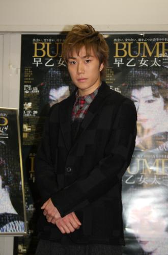 【画像・写真】早乙女太一　芝居もアドリブ！？「できる限りムチャぶりしたい」