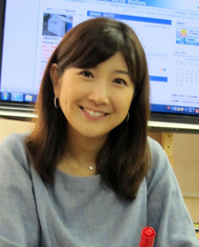 【画像・写真】根本美緒　―２７度のシカゴで凍ったバナナでのクギ打ちに成功