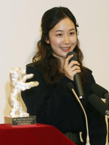 ベルリン国際映画祭で最優秀女優賞を受賞し、喜びを語る黒木華