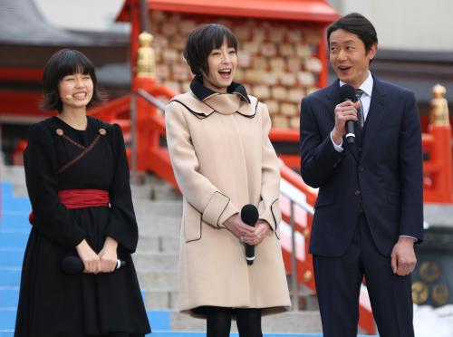 【画像・写真】保険１億円！「魔女」小芝風花、１５メートル上空から登場