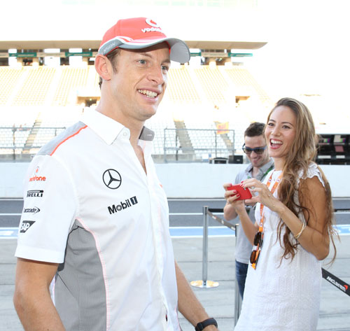 【画像・写真】道端ジェシカ、指輪はベッカム夫妻級！破局乗り越えバトンと婚約