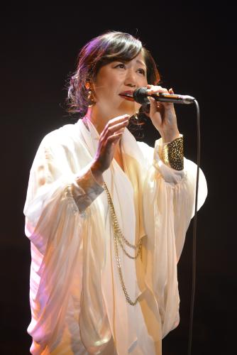 東京・赤坂ブリッツで開かれた「東北希望コンサート」に出演した沢田知可子