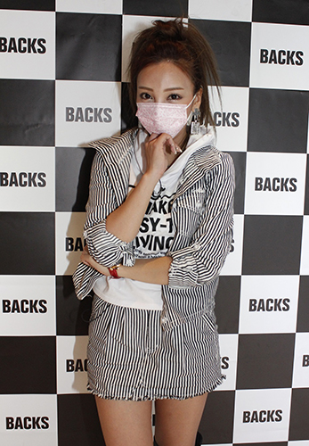 【画像・写真】ざわちん　激変メークでファン仰天「こんなに変わるとは…」