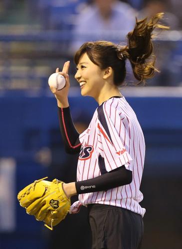 【画像・写真】山岸舞彩　緊張「初体験」明かす　「覚えてない」始球式