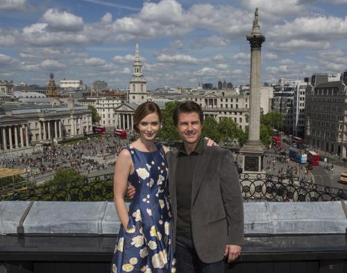 【画像・写真】トム・クルーズ　英仏米１日６２００キロプレミア出席