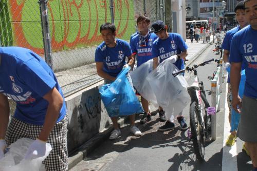 【画像・写真】ワッキー有言実行　観戦マナー向上訴え渋谷センター街を清掃