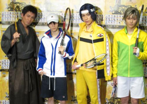 ミュージカル「テニスの王子様」公開ゲネプロ前に意気込みを語る（左から）森山栄治、小越勇輝、神永圭佑、安西慎太郎