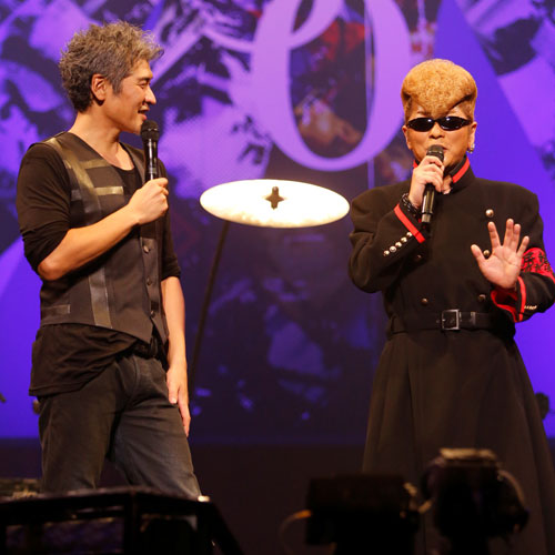 【画像・写真】吉川晃司　49歳“祝賀公演”　はつらつシンバルキック披露