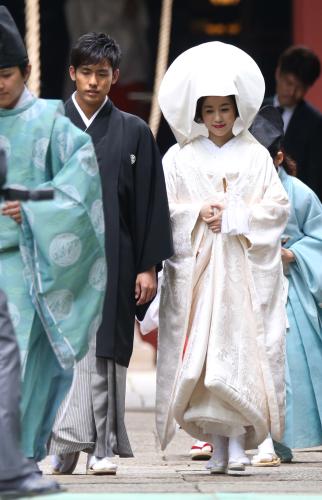 赤坂氷川神社で結婚式を挙げた関根麻里と韓国人歌手Ｋ