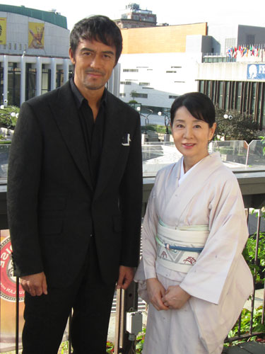 【画像・写真】小百合「うれしい」追加試写　評判仏語は“写経レッスン”で