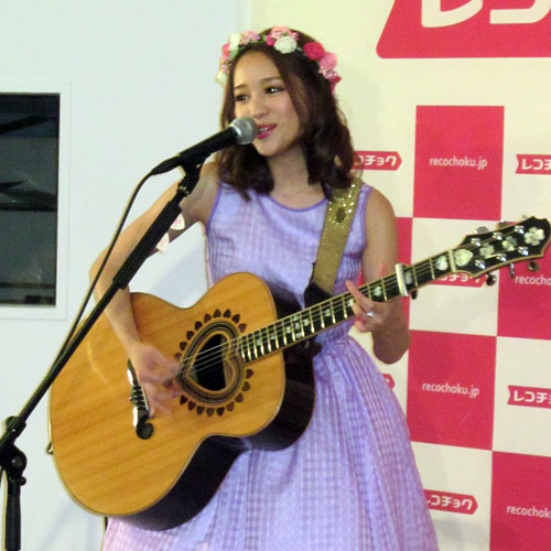 【画像・写真】ｃｈａｙ　“魔法”メーク伝授も…恋の予定は「空き空き」