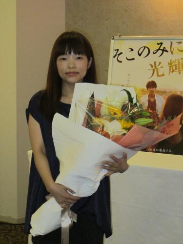 【画像・写真】呉美保監督が凱旋、トロフィーは函館に　モントリオール映画祭監督賞