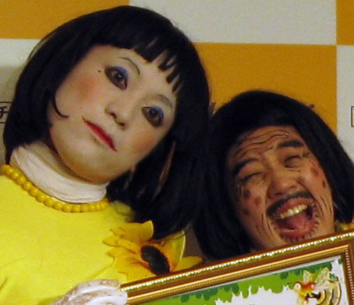 【画像・写真】「ダメよ～、ダメ、ダメ！」１１日ＱＶＣマリンで始球式出陣