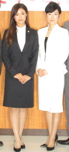 ＴＢＳドラマ「女はそれを許さない」発表会見に出席した深田恭子（左）と寺島しのぶ