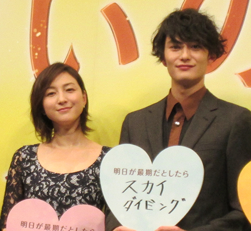 【画像・写真】岡田将生「二度と着ない」　主演作でウエディングドレス姿披露