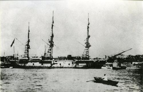 トルコ軍艦のエルトゥールル号（串本町提供）