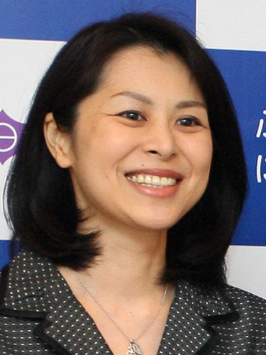 【画像・写真】王理恵さん　４５歳の歯科医と再々婚　亡き母のように献身的に