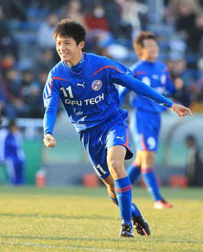 昨年大みそか、全国高校サッカー１回戦の香川西戦で、同点ヘッドを決めた岐阜工・永田