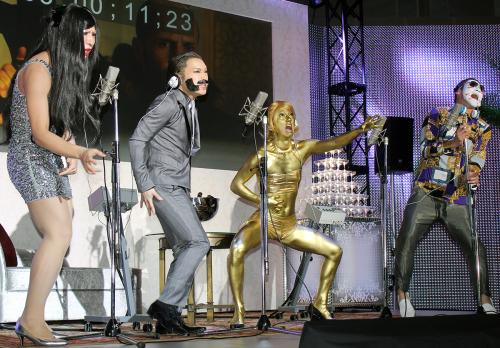 【画像・写真】金爆　なりきり公開アフレコで女装の喜矢武「新しい性癖目覚めた」