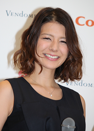 【画像・写真】スザンヌ　斉藤和巳氏と離婚「彼への思いやりを持つことができなかった」